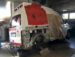 Rotkreuzwagen Unfallschaden